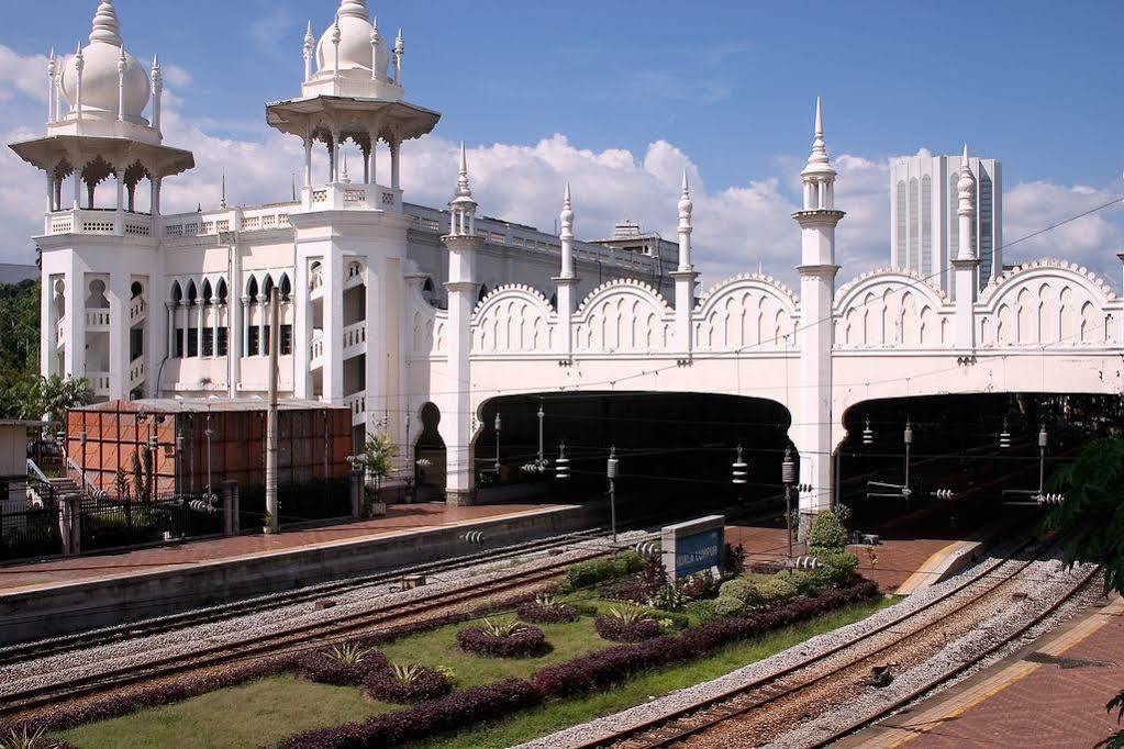 Hotel Lotus Masjid India 2*