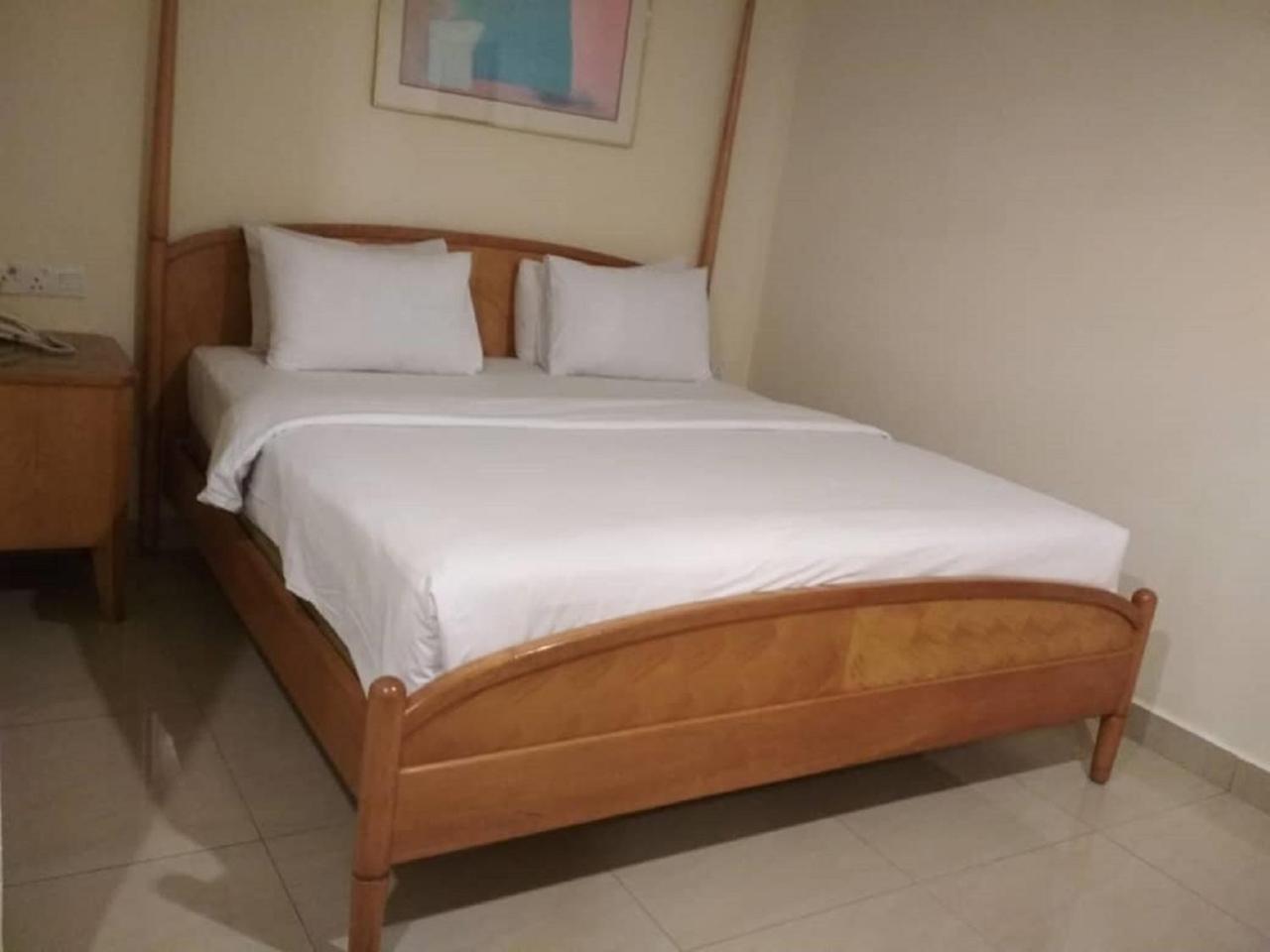 Hotel Lotus Masjid India 2*
